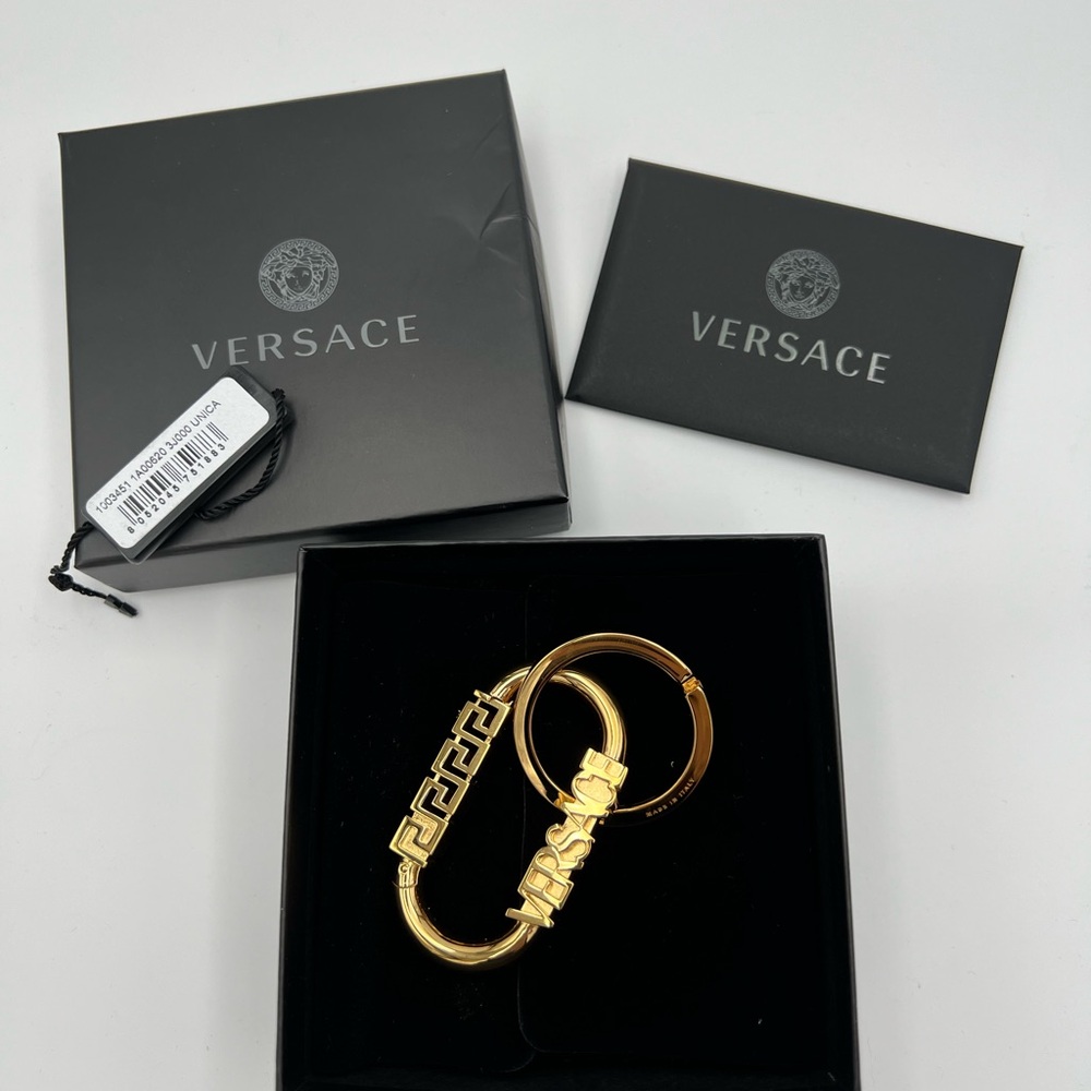 NWT Versace Greca Logo Keyring